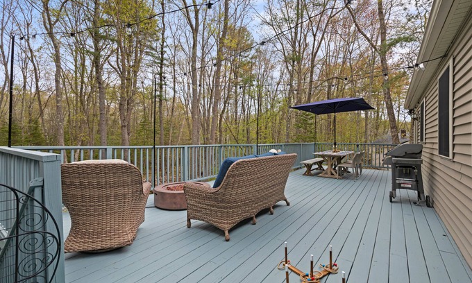 Kennebunk House | Welcome To At Last -