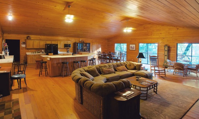 Perry Cabin | Welcome to Crane's Nest, a Peaceful Log Cabin with a Lake View