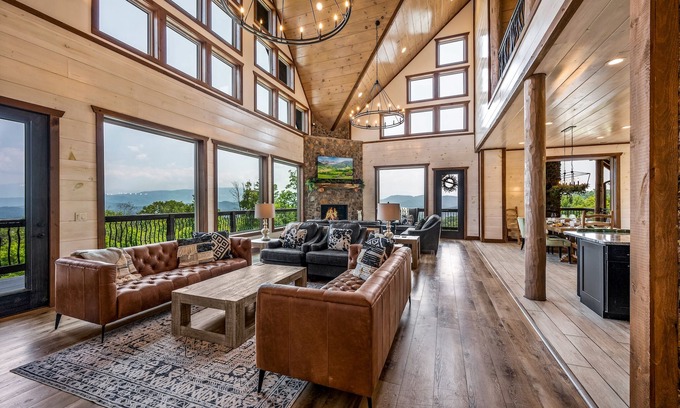 Gatlinburg - Pigeon Forge Cabin | Welcome to Dancing Fox! Luxury 7BR, Indoor Pool, Fire Pit, Wow Views!