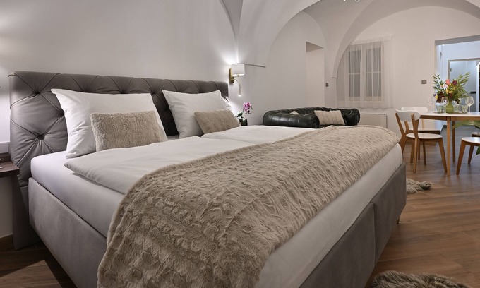 Mala Strana Apartment | Welcome to Kaiserstein Palace Apartments – Luxury Living in the Heart of Prague.