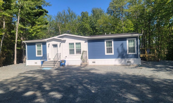 Gouldsboro House | Welcome to- "Moonlight Bay" located on Grand Marsh with Eagles, loons & Seabirds