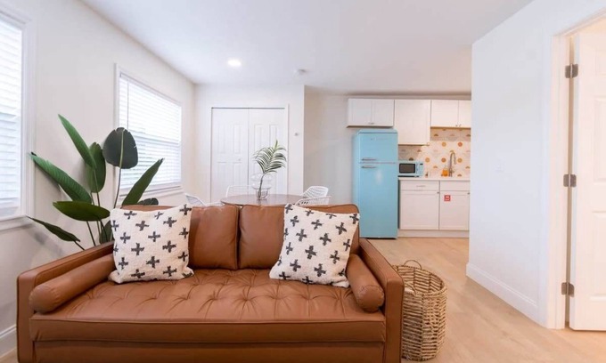 Cocoa Beach Condo | Welcome to The Juni-The Streets