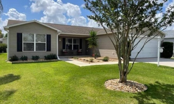 The Villages House | Welcome to the Schuy Shack in The Villages, FL!