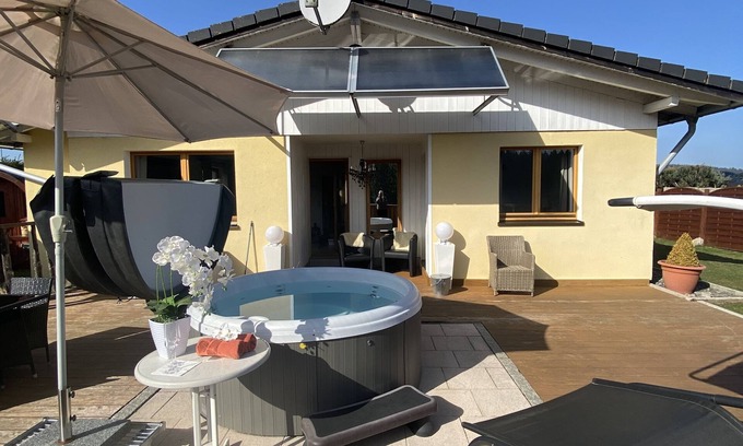 Lenzkirch House | Welcome to the Sonnenhüsli! Dogs welcome