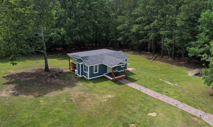 Leesville House | Welcome to this private setting! - 1.5 miles to Lake Murray public ramp!
