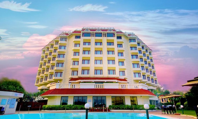 Visakhapatnam Hotel | Welcomhotel by ITC Hotels, Devee Grand Bay, Visakhapatnam