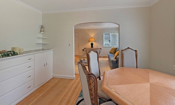 Seaside House | Welcoming 2-bedroom house 10min walk to the beach in Seaside