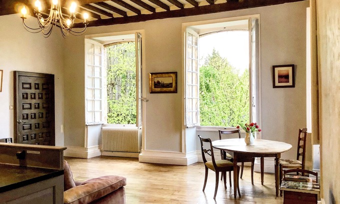 Sarlat-la-Caneda Apartment | Welcoming apartment with stunning views of Medieval Sarlat