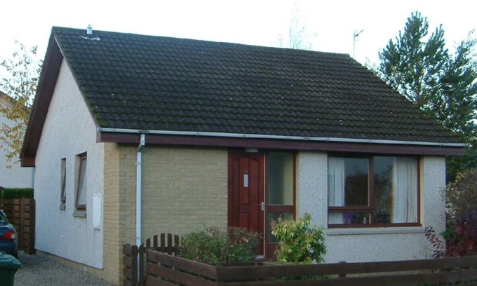 Aviemore House | Well appointed detached bungalow with enclosed rear garden