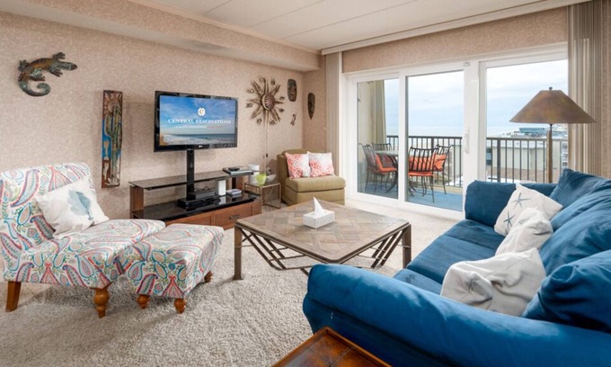 Midtown Ocean City Condo | Well maintained building ideally located at 58th Street. Great mid town location.