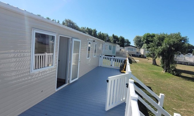 Selsey House | Well Presented 3 bed with large veranda @ Seal Bay Resort(Formerly Bunn Leisure)