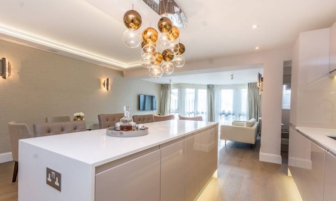 St. Johns Wood Condo | Wellington Court Aprtments st John Wood