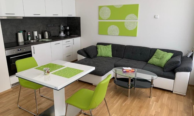 Zelezna Ruda Apartment | Wellness Rezidence Javor, Ubytování se zasklenou terasou v centru Železné Rudy