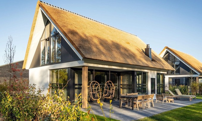 De Cocksdorp Villa | Wellness Villa Stay in Texel