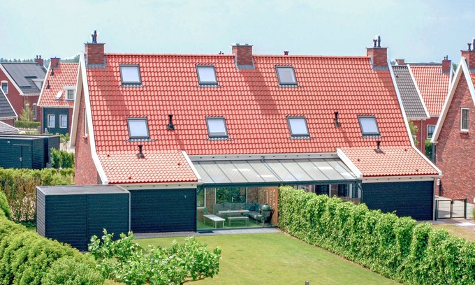 Colijnsplaat House | Wellness villa with sauna, garden and sea nearby
