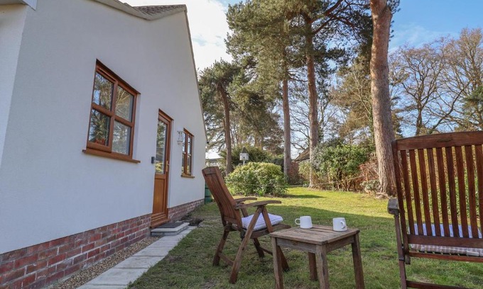 Martlesham House | West End