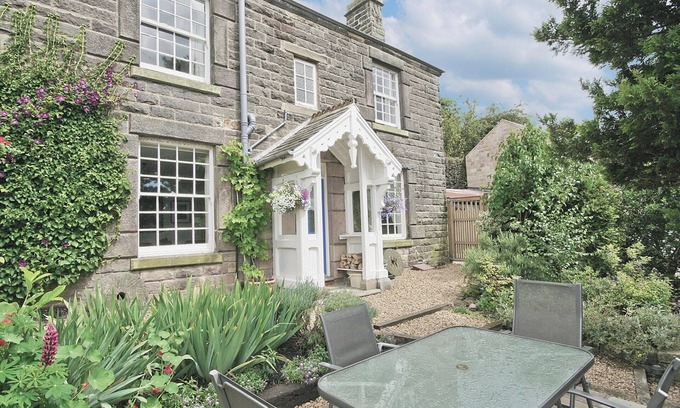 Two Dales Cottage | West View Cottage - E5386