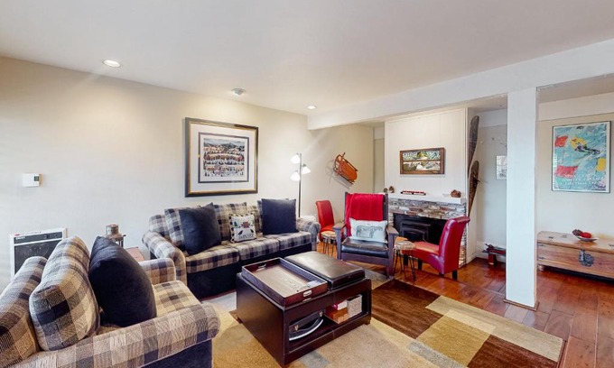 Mammoth Lakes Apartment | Western Slopes Villas 3