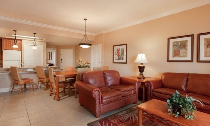West Kissimmee Apartment | Westgate Town centre, Full Kitchen 1 bed/1 sofa, Dining Tables Cls to Disney