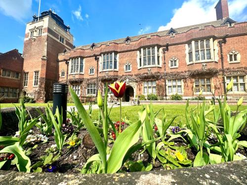 Cambridge Hotel | Westminster College