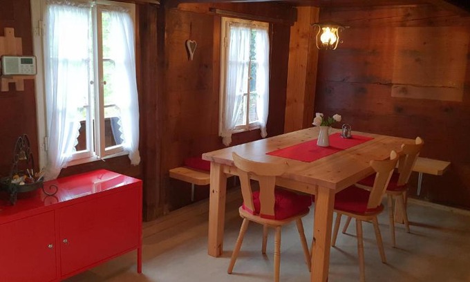 Kiental Ski Chalet | Wettermatte
