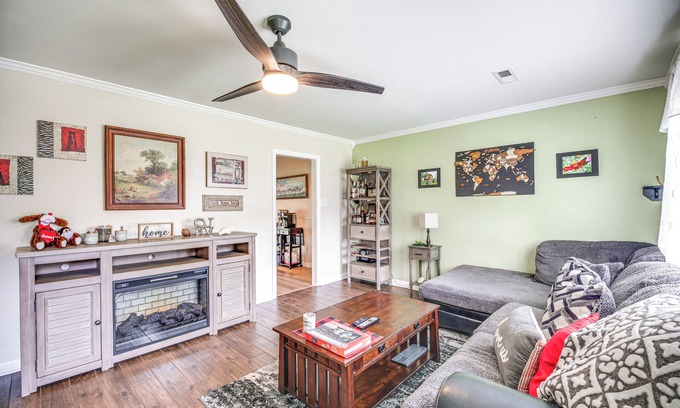 Newport News House | WFH Friendly: Family Retreat in Newport News!