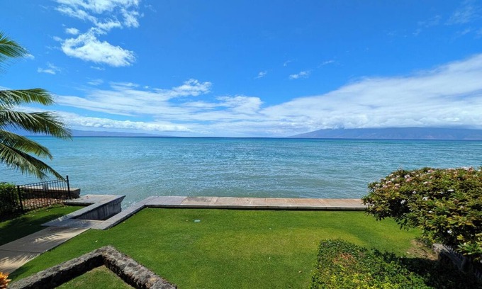 Kahana Condo | Whale watching from your direct ocean front condo!