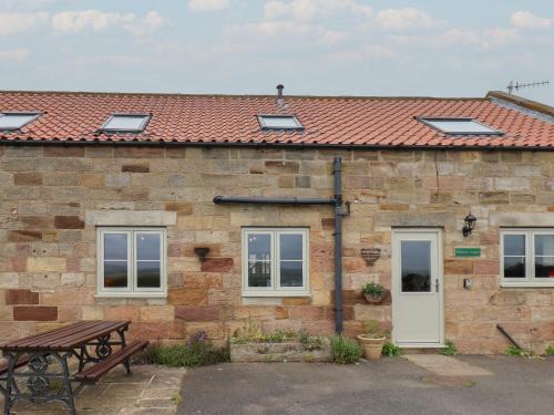 Briggswath House | Whalebone Cottage at Broadings Farm