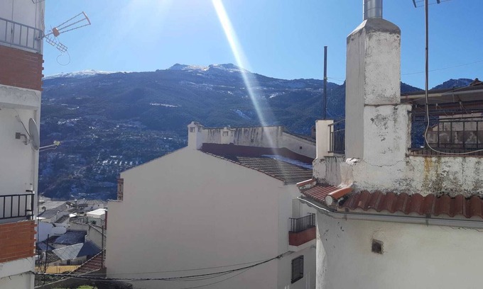 Guejar Sierra Apartment | Wheat Apartment with view