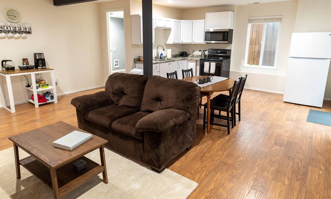 Oak Harbor Apartment | Whidbey Island Retreat, Pet Friendly