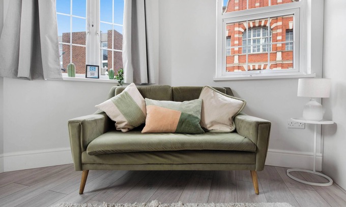 Worcester Apartment | WhiskAwayHomes Taylor Bennett Apartment 3