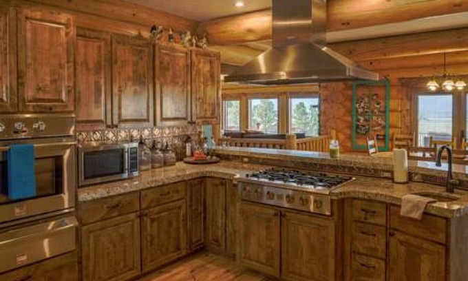 Baker City Cabin | Whispering Pines Lodge, Views! Hot Tub! Sleeps 16+