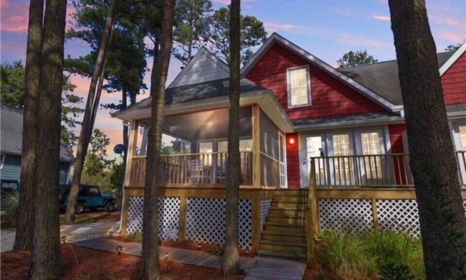 Chincoteague House | Whispering Pines - Your private getaway on Chincoteague Island
