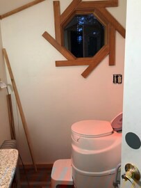 Bear Creek Cabin | Whispering Woods Cabin in Seward