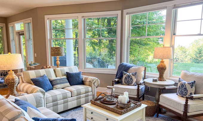 Harbor Springs Cottage | Whispering Woods Cottage - Tunnel of Trees, Good Hart