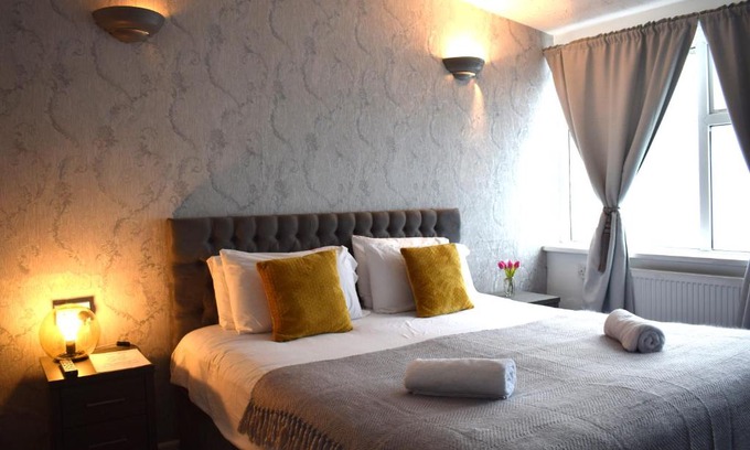 Preston Hotel | Whitburn House Hotel