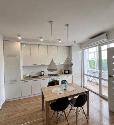 Kosuv Stary Apartment | White Apartment Melnyka10