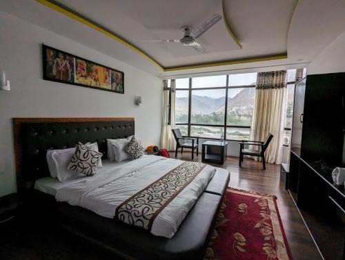 Kargil Hotel | White Castle Kargil