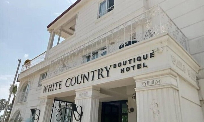 Konyaalti Hotel | White country boutique hotel