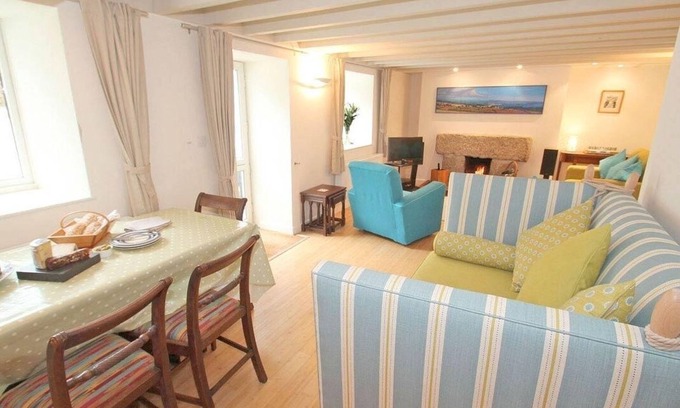 Hayle Cottage | WHITE DUCK COTTAGE, family friendly, country holiday cottage in Hayle