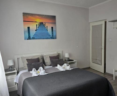 Erzsebetfalva Apartment | White House Apartman Budapest