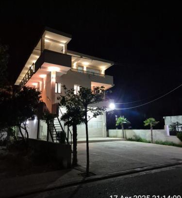 Durres Villa | White Luxury Villa Apartments &Hot Tab