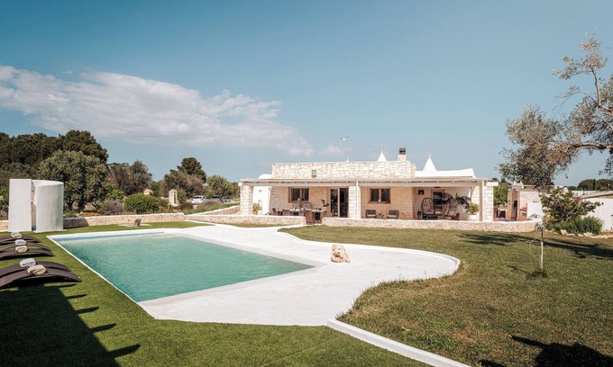 Ostuni Villa | White Stone House 6+1, Emma Villas