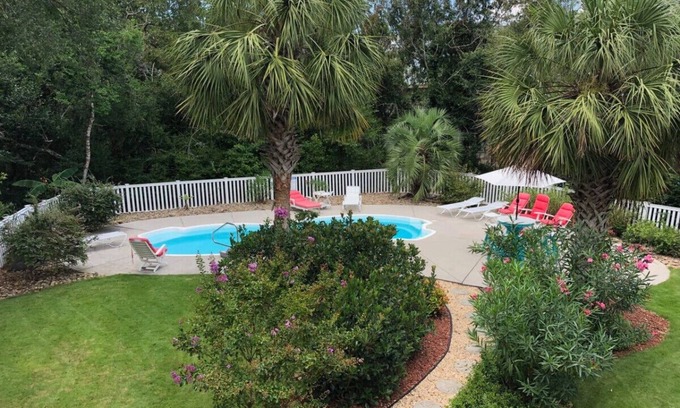 Emerald Isle House | Why Knot Getaway. Emerald Isle Oasis