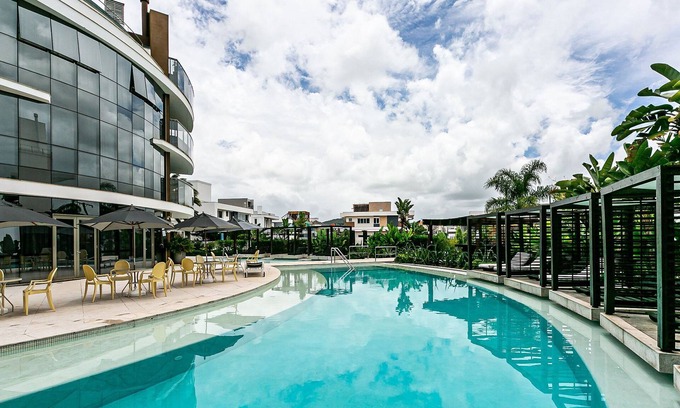 Jurere Apartment | WI-FI 200MB | 350m from Jurerê Beach #JA07