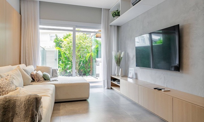 Jurere Apartment | WI-FI 500MB | Garden | Pool in Condominium #JA26