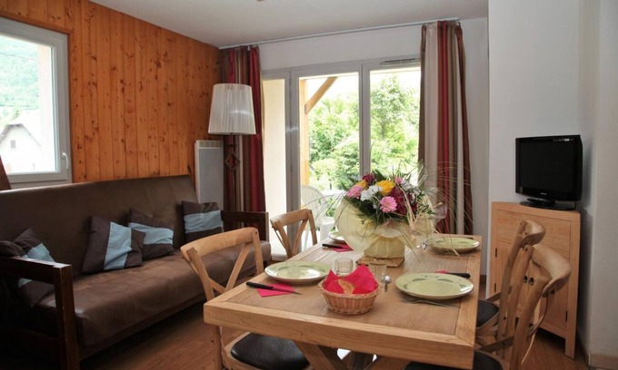 Luz-Saint-Sauveur Apartment | Wifi, view mountain, fitness, swimming pool, sauna, hammam, terrace, balcony, parking, tv