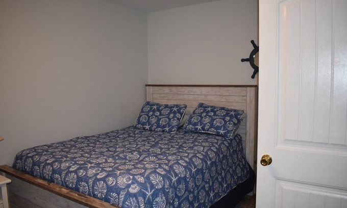 North Wildwood Condo | Wild Anchor - Ocean Views 3 bedroom condo by Victory Properties - 11th Ave - NWW