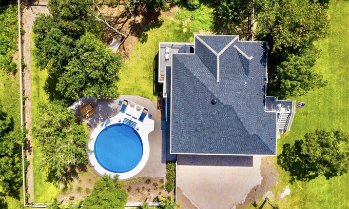 Sullivan's Island House | ‘Wilder Island’ Classic Sullivan's Island Cottage, Private Pool & Ocean Views