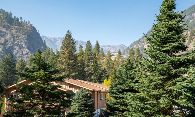 Leavenworth Condo | Wilkommen to Mountain View